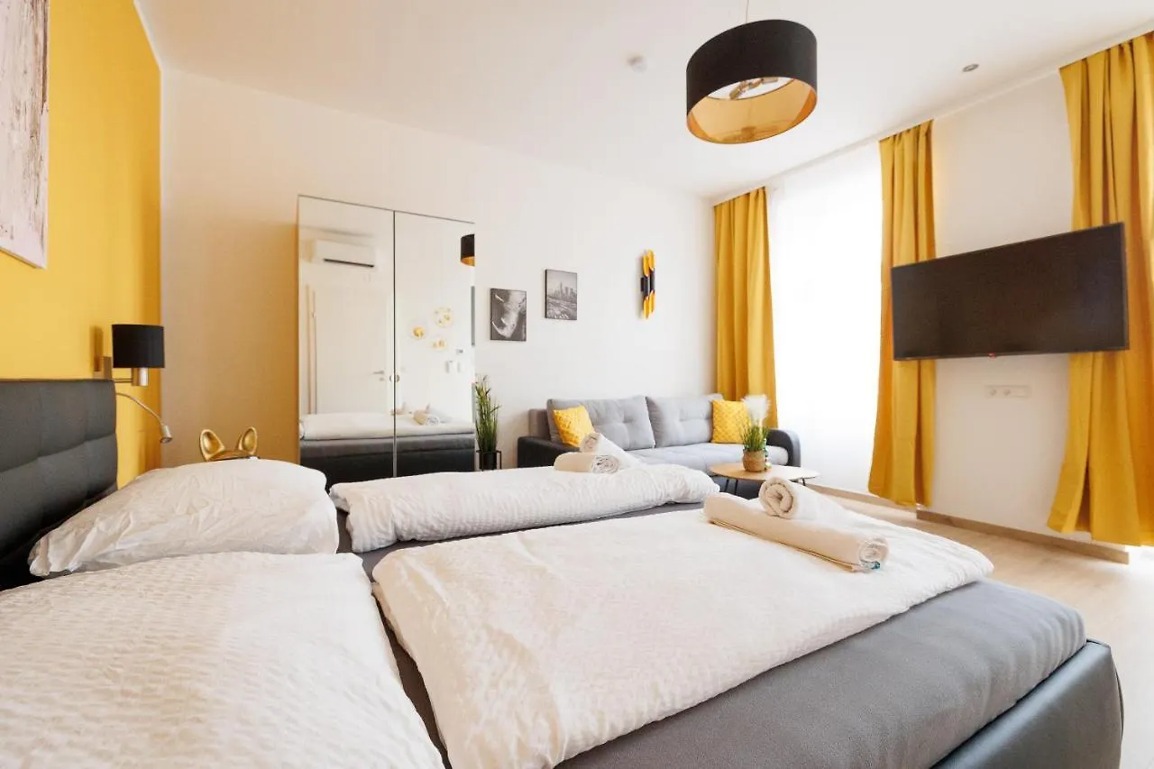 Wf-Apartment Zentral, Trendig & Modern, Westbahnhof Vienna 0*,
