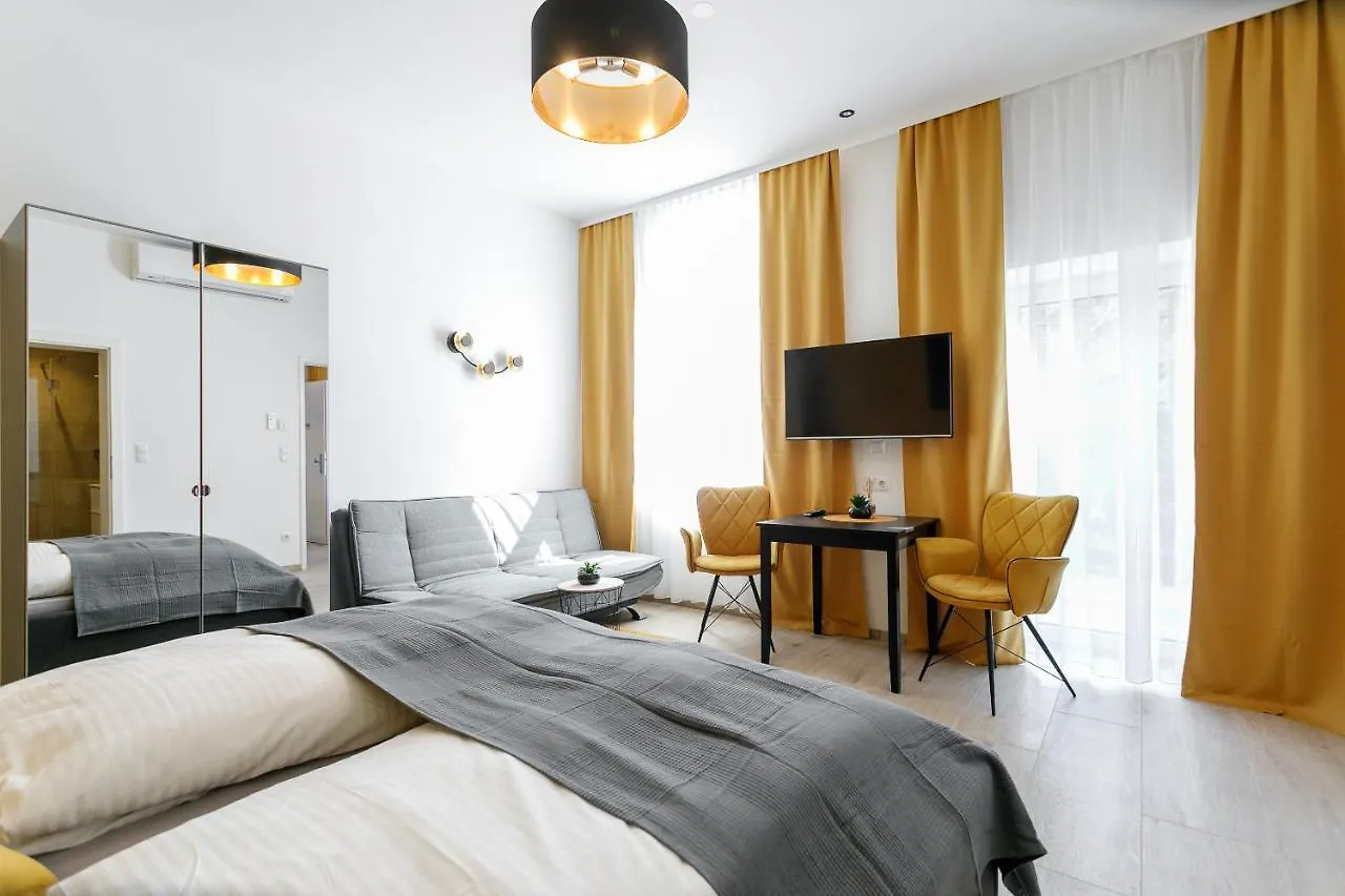 Wf-Apartment Zentral, Trendig & Modern, Westbahnhof Viena 0*,  Austria