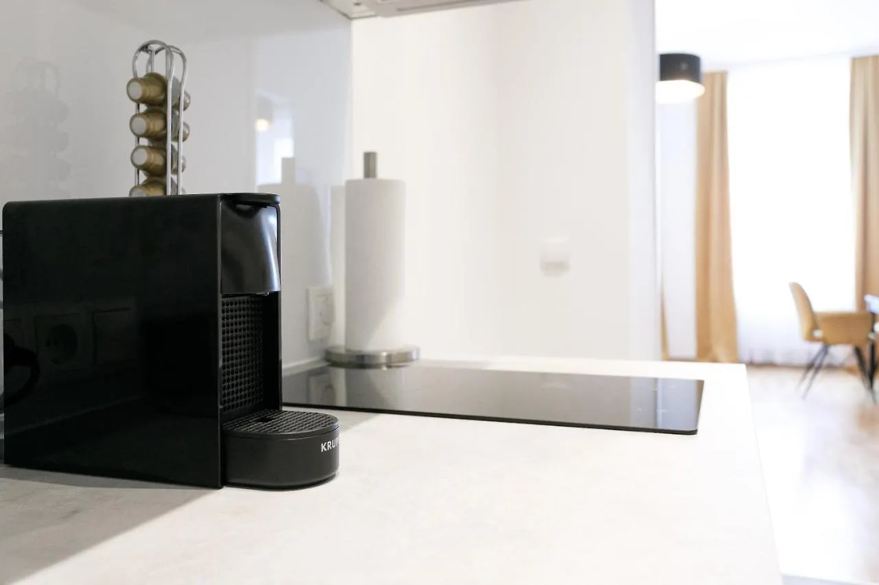 Wf-Apartment Zentral, Trendig & Modern, Westbahnhof Viena Apartament