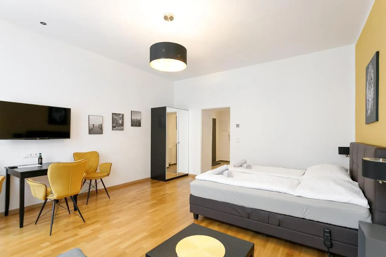 Wf-Apartment Zentral, Trendig & Modern, Westbahnhof Viena 0*,  Austria