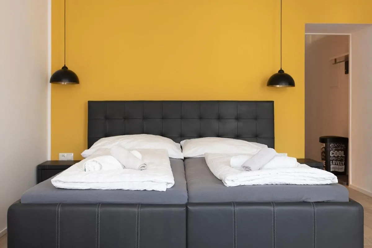 Wf-Apartment Zentral, Trendig & Modern, Westbahnhof Viena 0*,